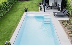 Guesthouse Max